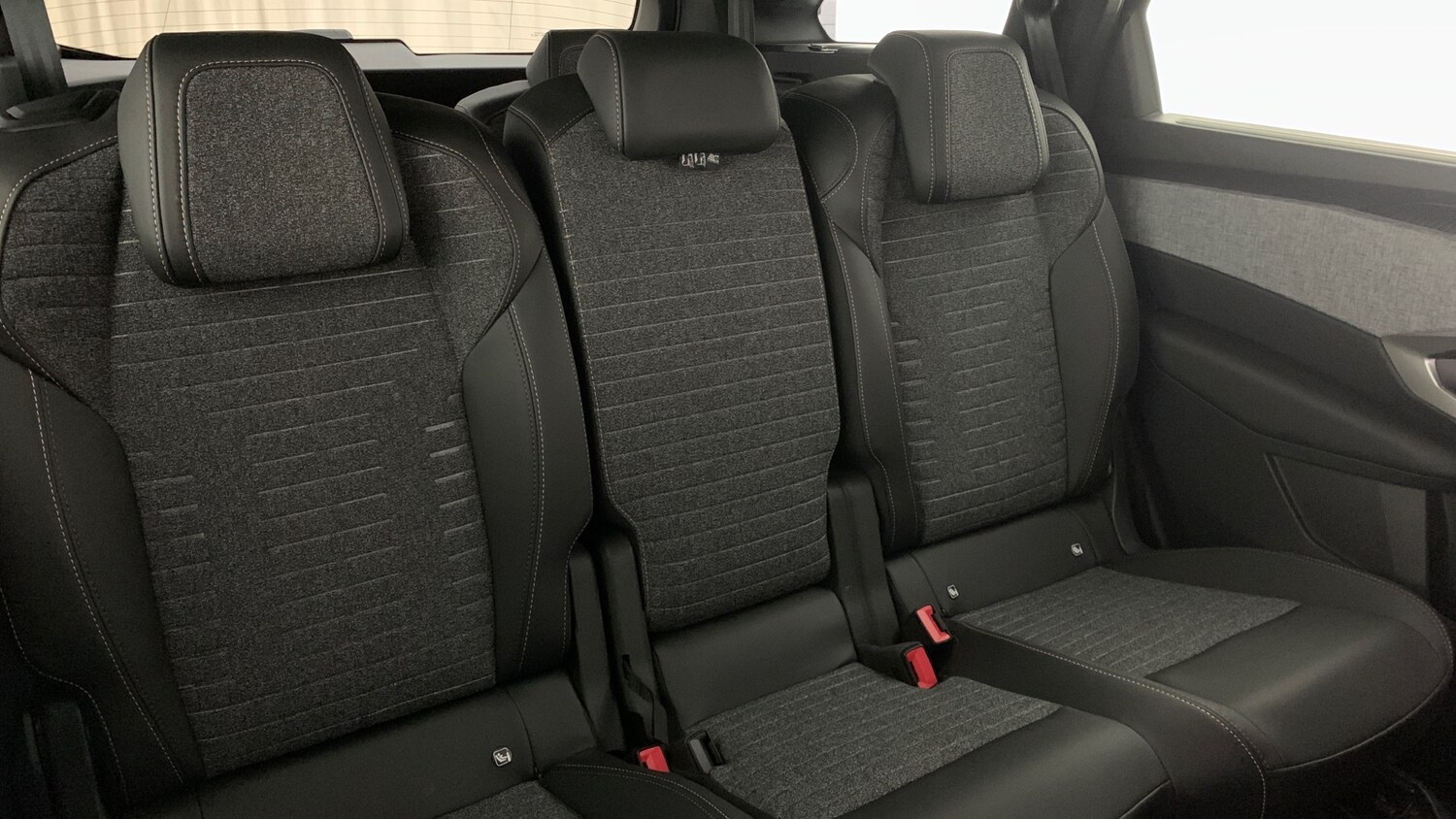 Used Peugeot 5008 2025 for sale - 77659715: Photo 8