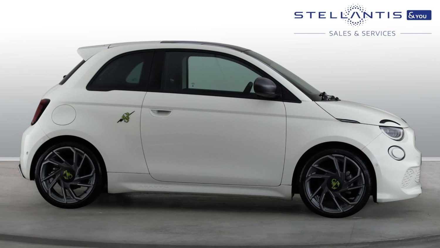 Used Abarth 500 2024 for sale - 78008362: Photo 4