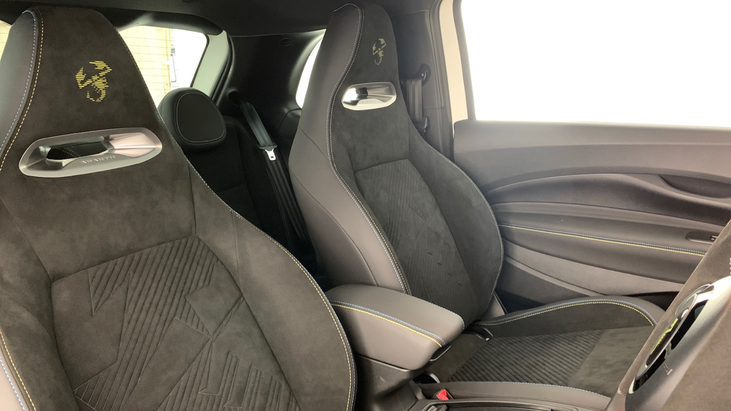 Used Abarth 500 2024 for sale - 78008362: Photo 40