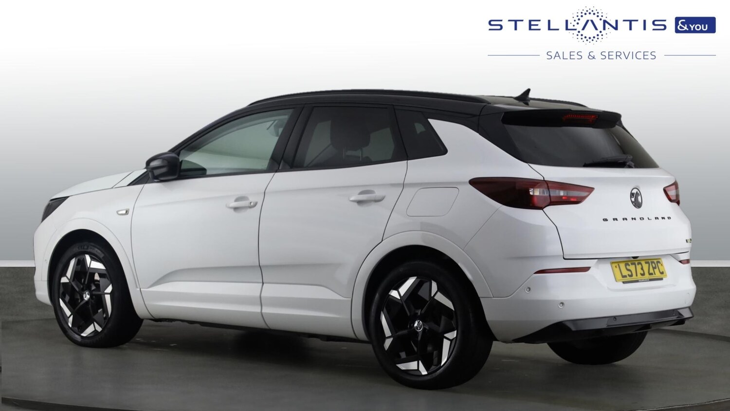 Used Vauxhall Grandland 2023 for sale - 76486451: Photo 3