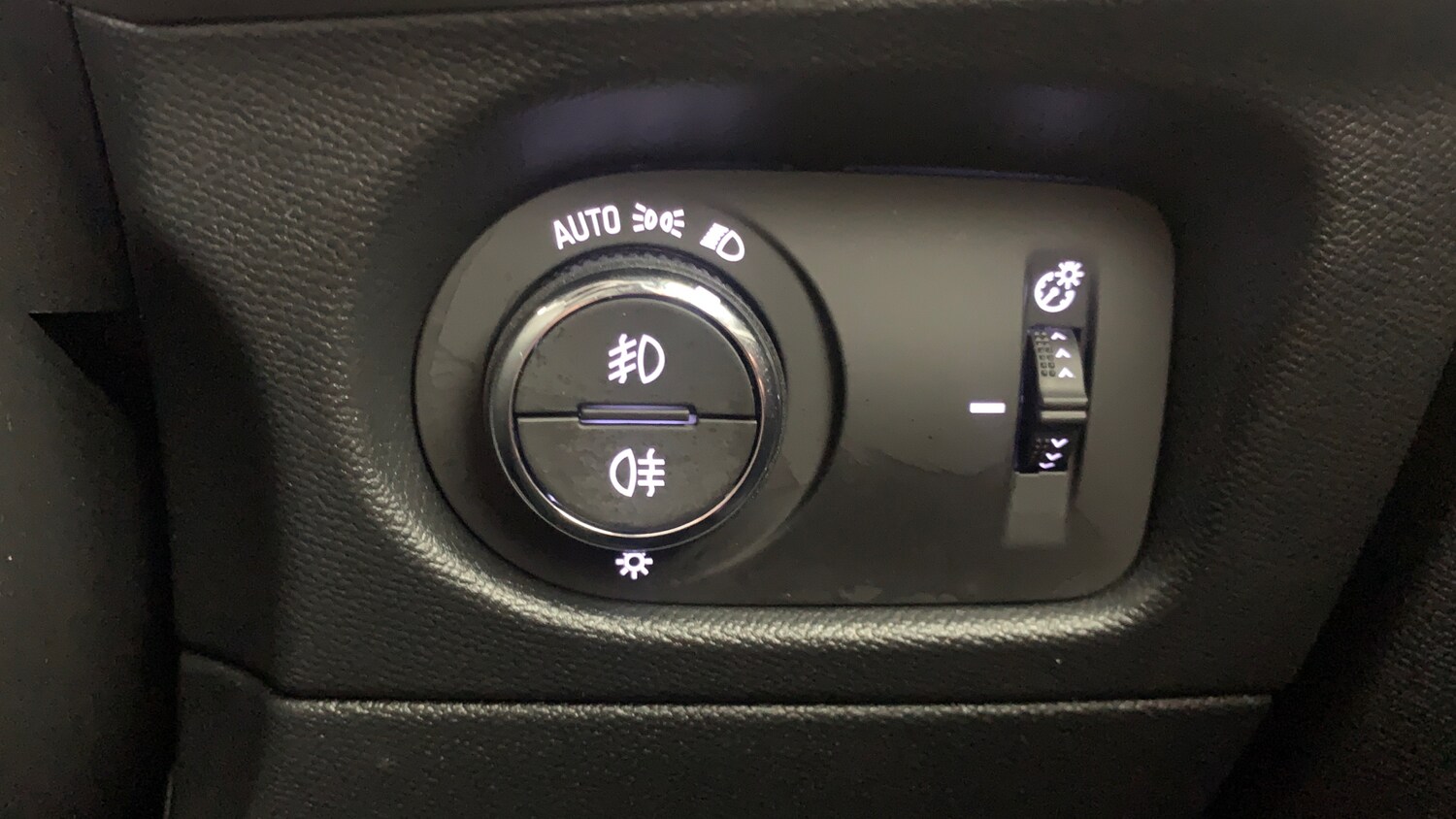 Used Vauxhall Mokka 2023 for sale - 76308015: Photo 20