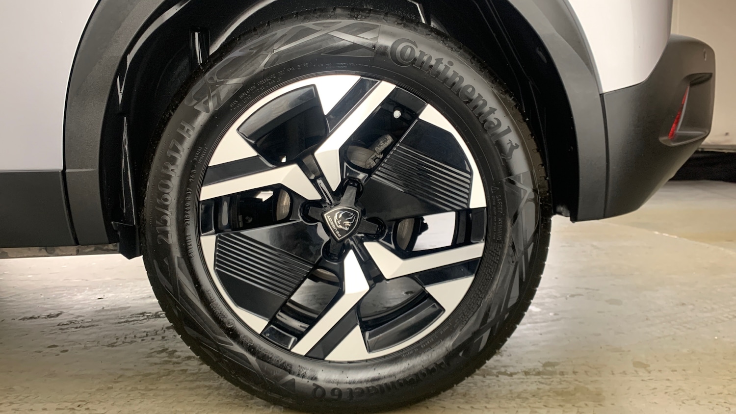 Used Peugeot 2008 2023 for sale - 76574456: Photo 17