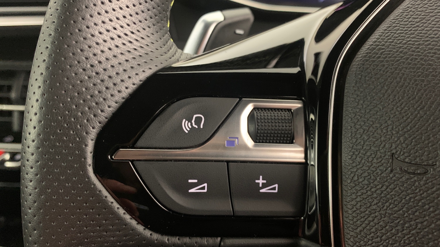 Used Peugeot 2008 2023 for sale - 76574456: Photo 19