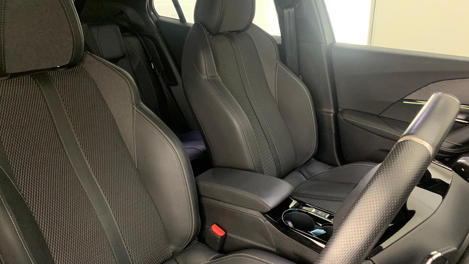 Used Peugeot 2008 2023 for sale - 76574456: Photo 43