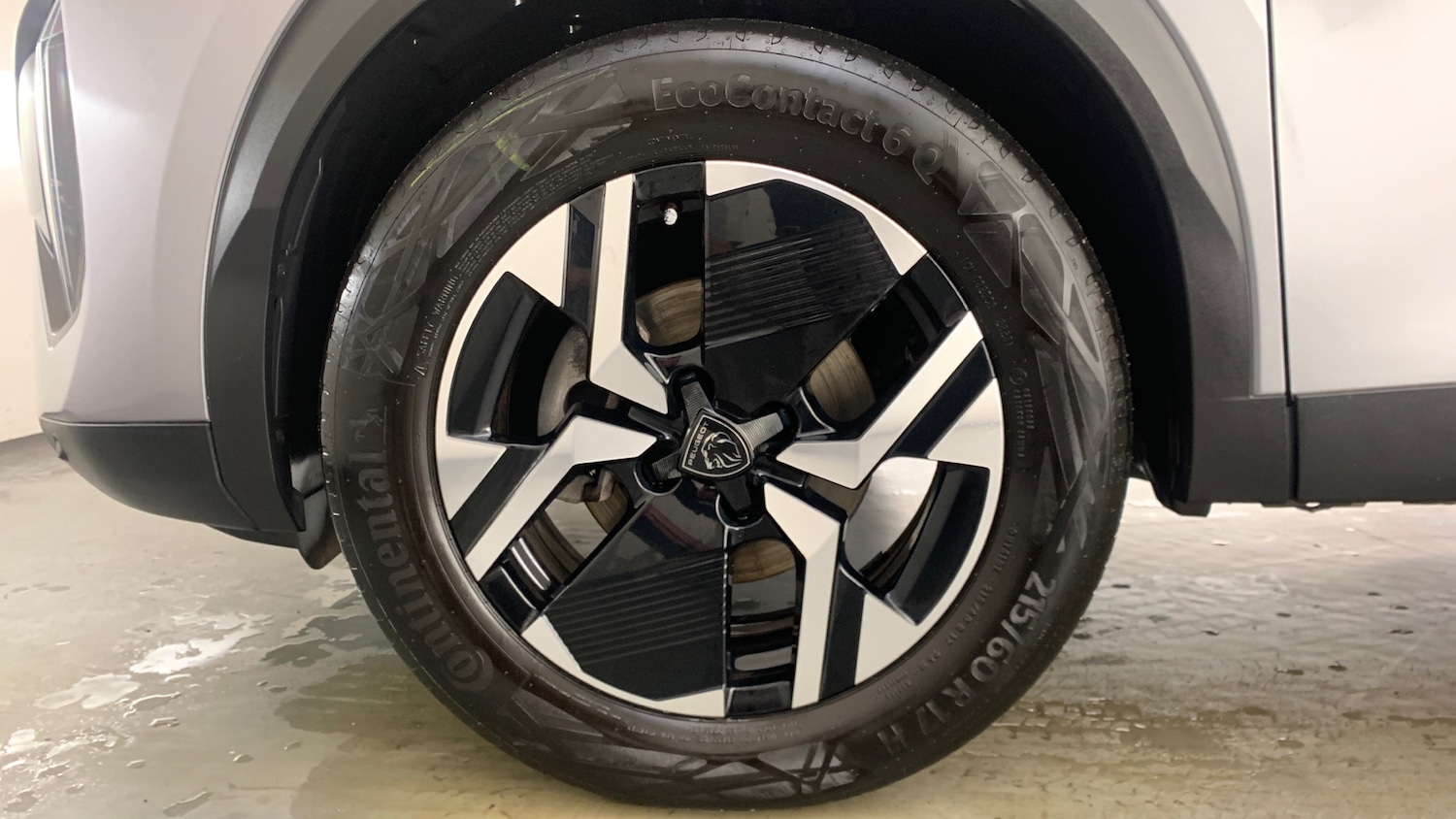 Used Peugeot 2008 2023 for sale - 76574456: Photo 6