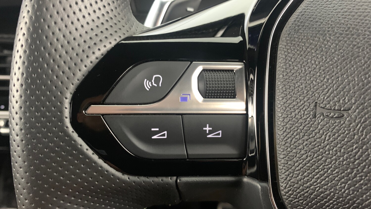 Used Peugeot 2008 2025 for sale - 77825833: Photo 18