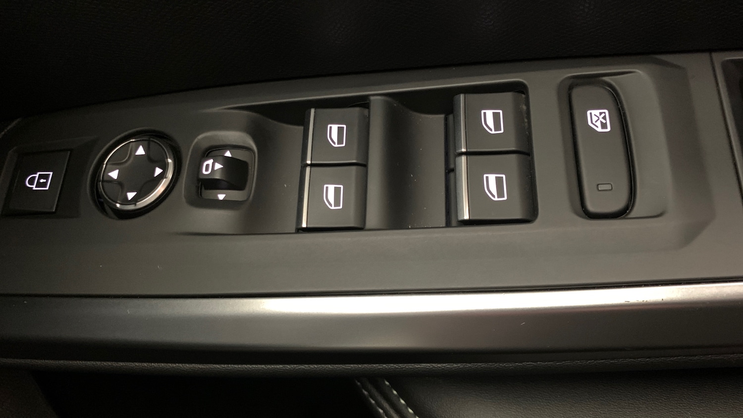 Used Peugeot 3008 2024 for sale - 76887886: Photo 44