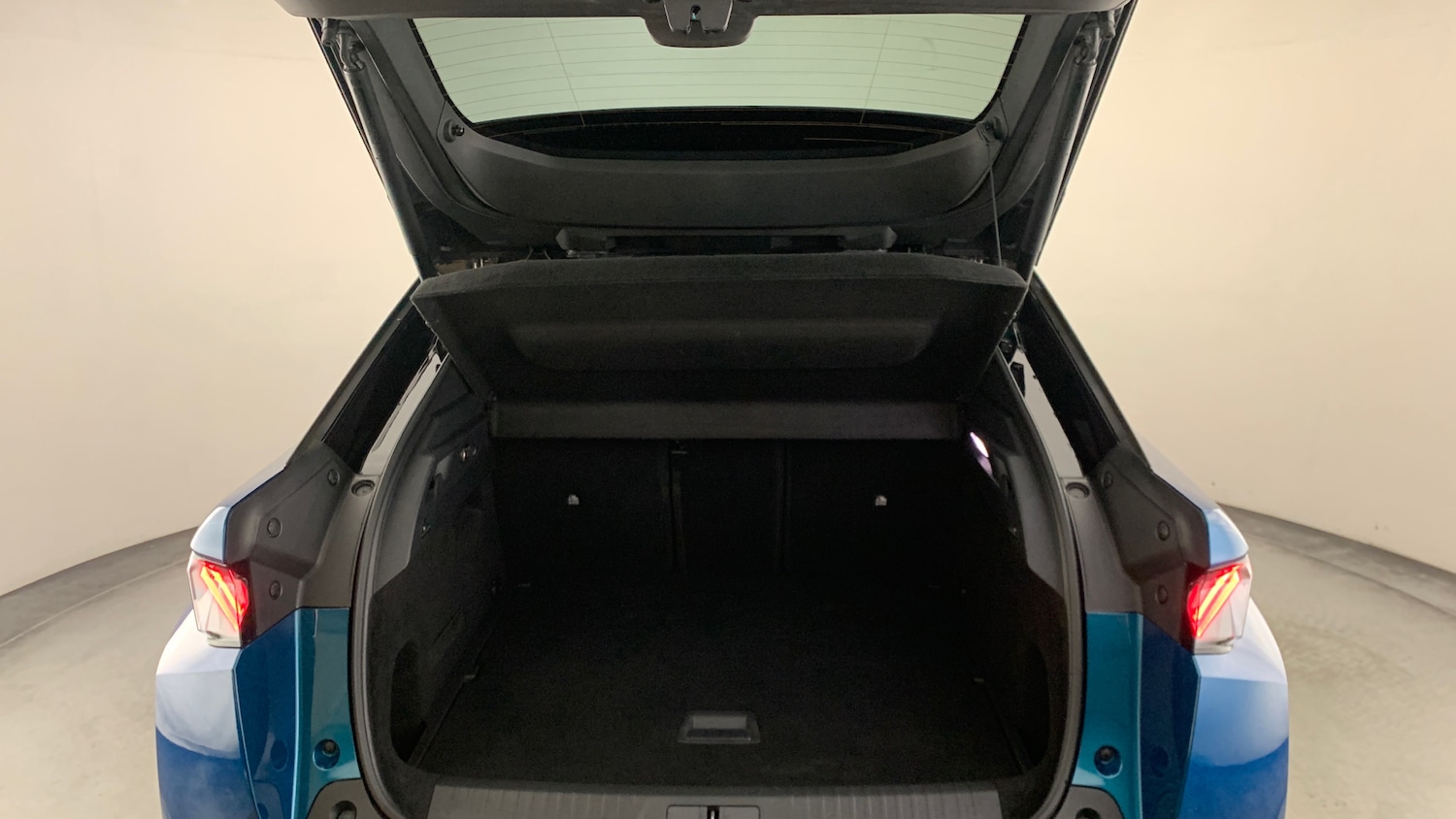 Used Peugeot 3008 2024 for sale - 76887886: Photo 5