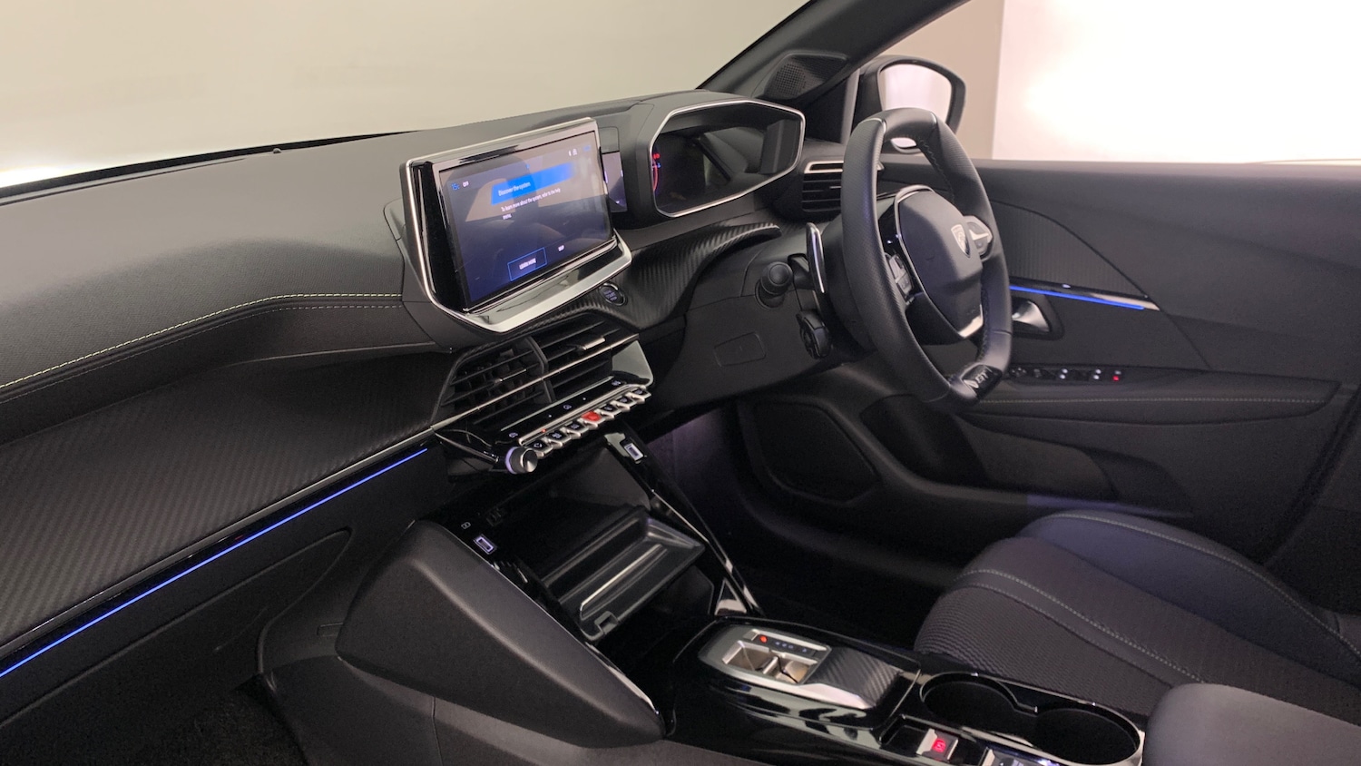 Used Peugeot 208 2025 for sale - 76621458: Photo 2