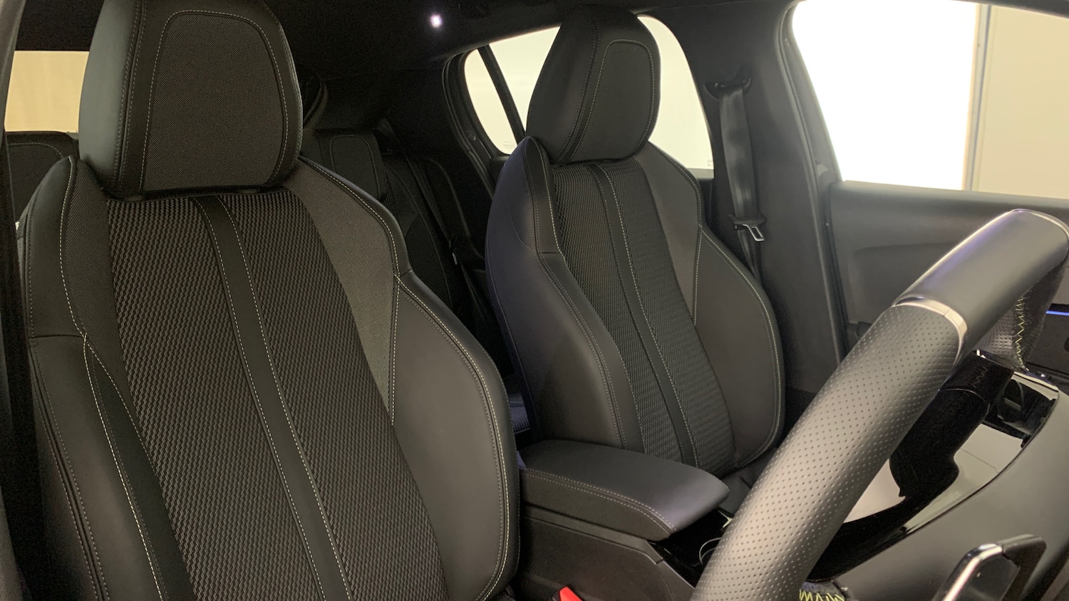 Used Peugeot 208 2025 for sale - 76621458: Photo 43