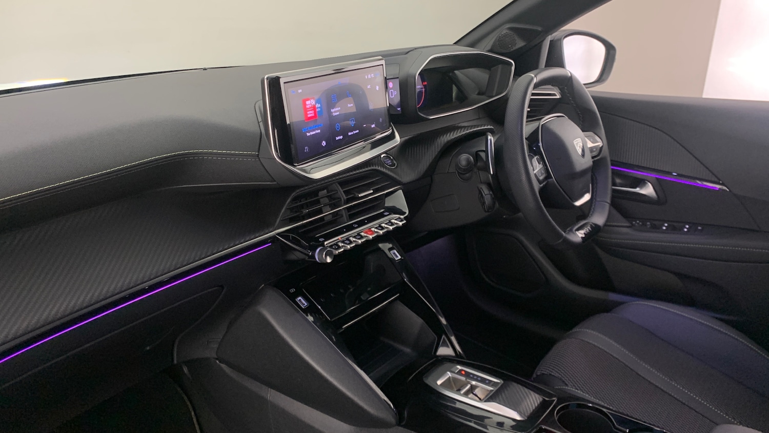 Used Peugeot 208 2025 for sale - 76586429: Photo 2