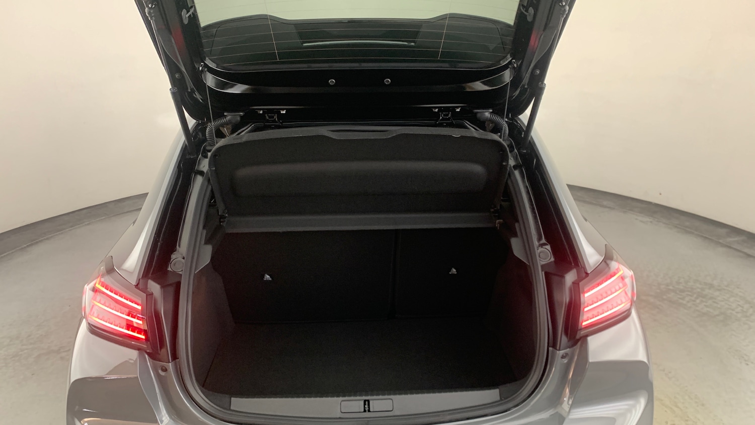 Used Peugeot 208 2025 for sale - 76586429: Photo 5