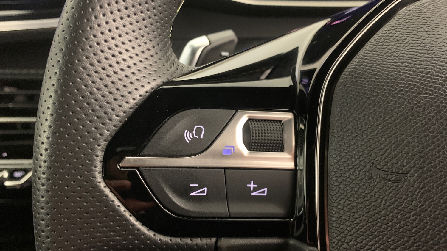 Used Peugeot 2008 2024 for sale - 77042356: Photo 19