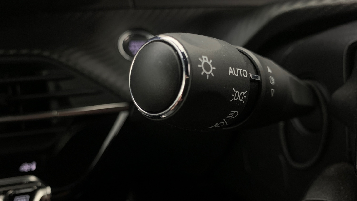 Used Peugeot 2008 2024 for sale - 77042356: Photo 35