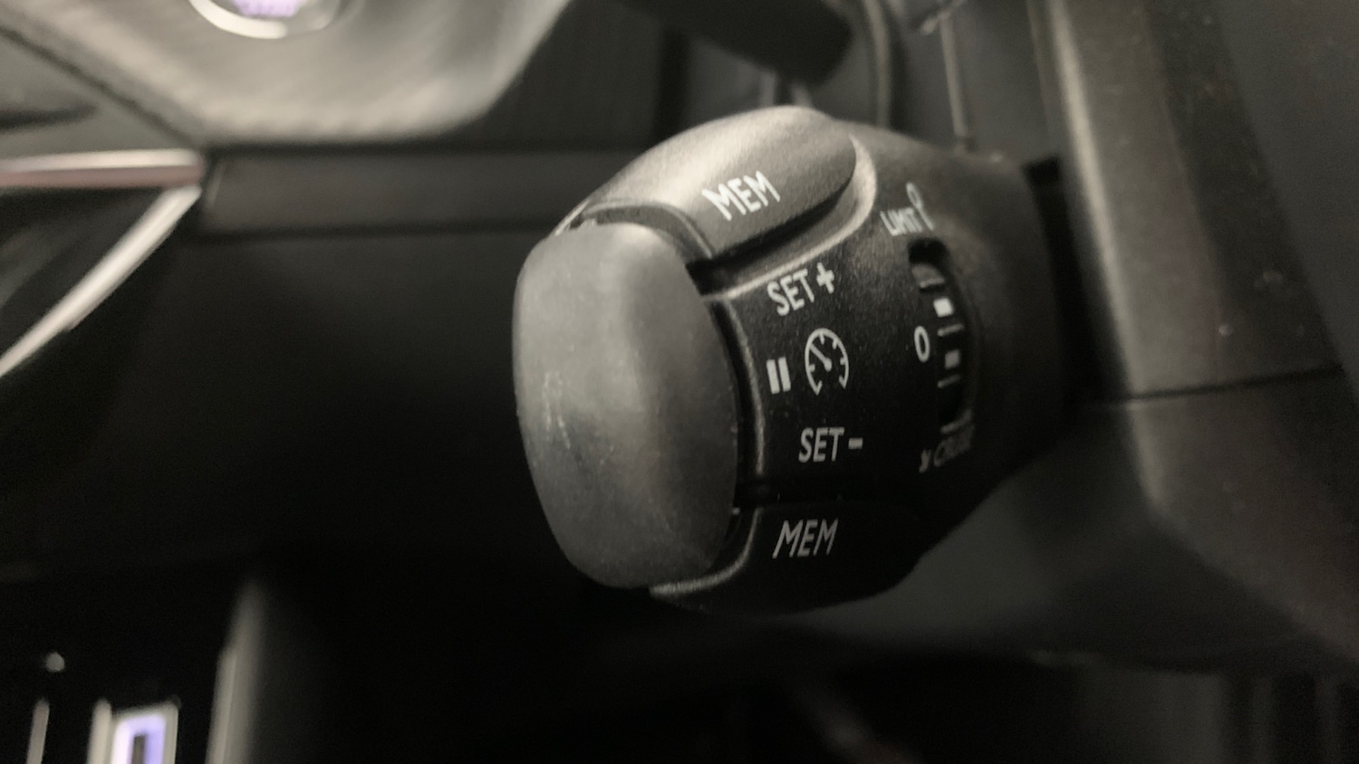 Used Peugeot 2008 2024 for sale - 77042356: Photo 37