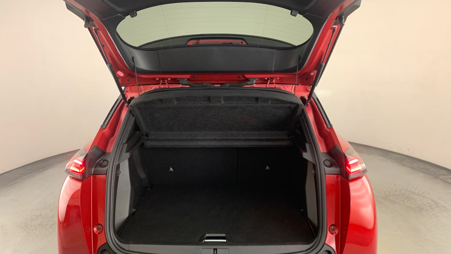 Used Peugeot 2008 2024 for sale - 77042356: Photo 5