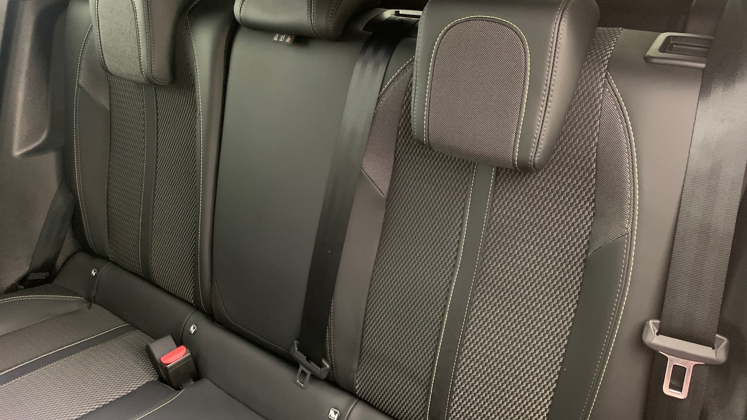 Used Peugeot 2008 2024 for sale - 77042356: Photo 8