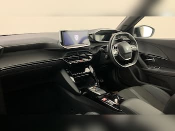 Used Peugeot 2008 2025 for sale - 79727873: Photo