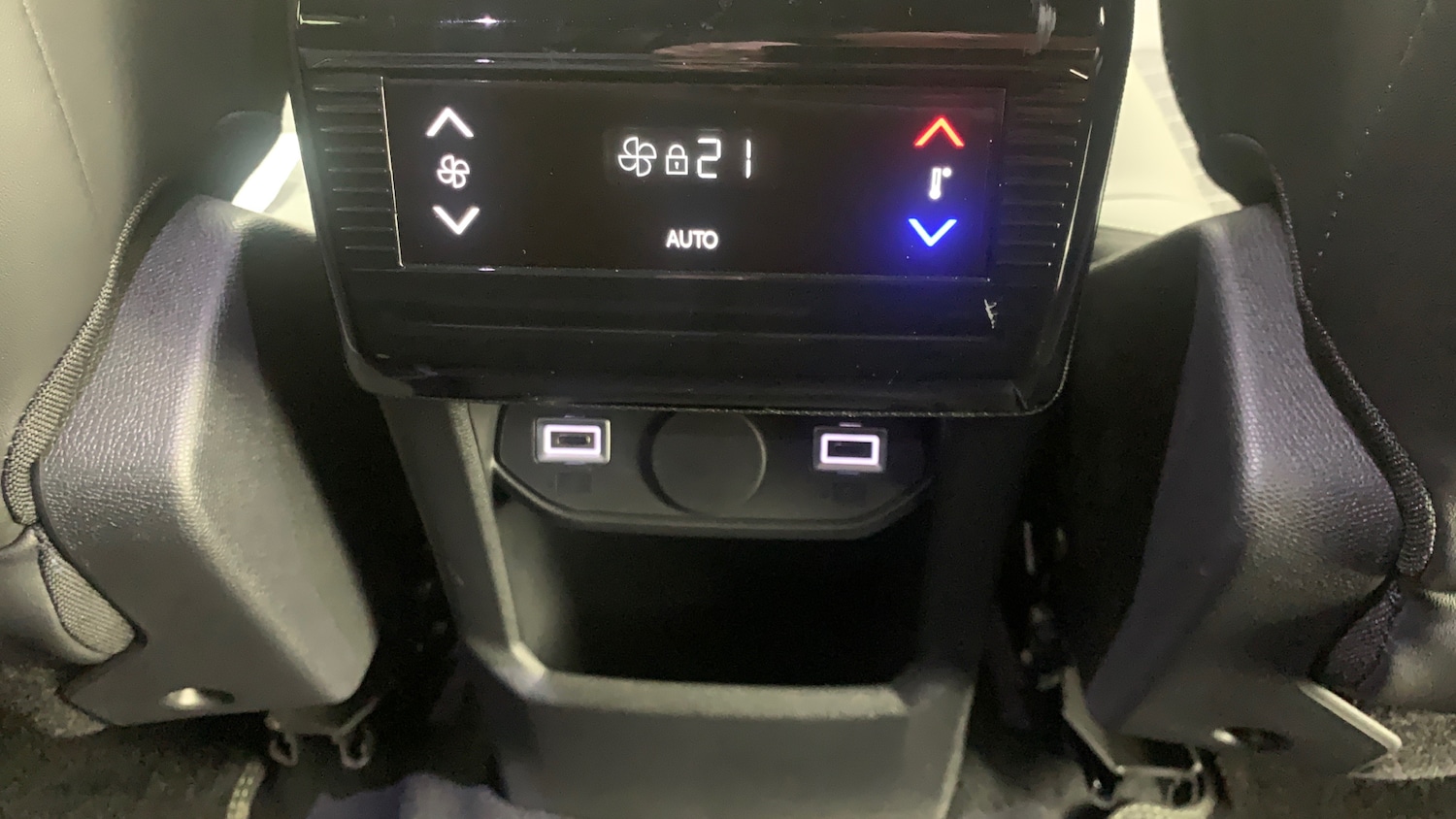 Used Peugeot 5008 2025 for sale - 76966102: Photo 42