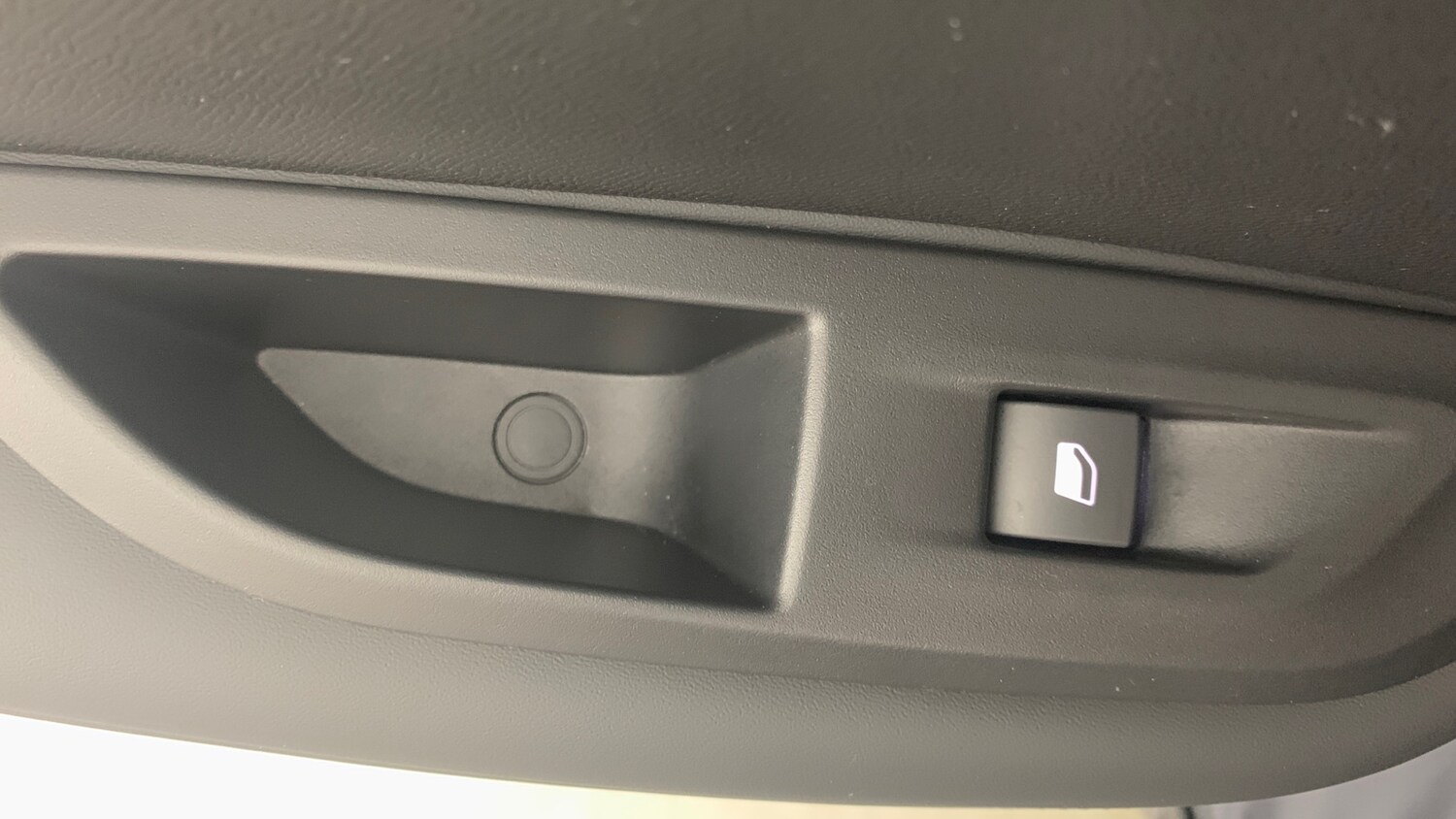 Used Peugeot 2008 2024 for sale - 77587816: Photo 41