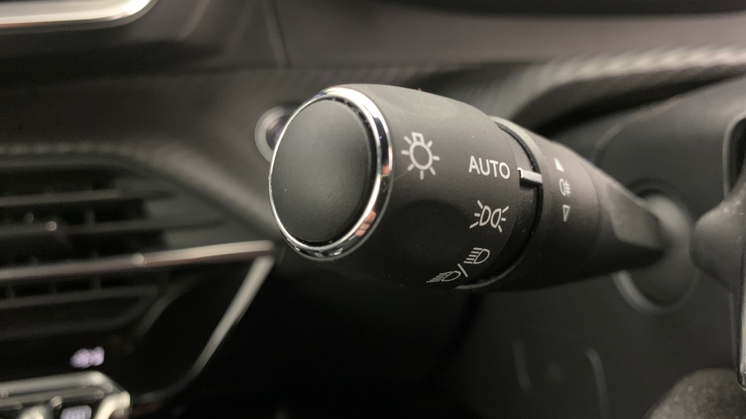 Used Peugeot 208 2024 for sale - 77332378: Photo 40