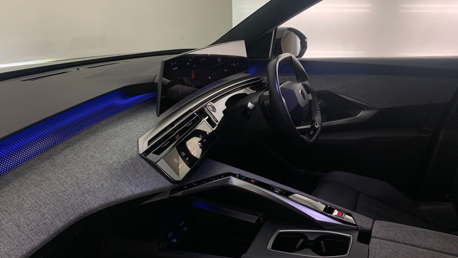 Used Peugeot 5008 2025 for sale - 76433824: Photo 2