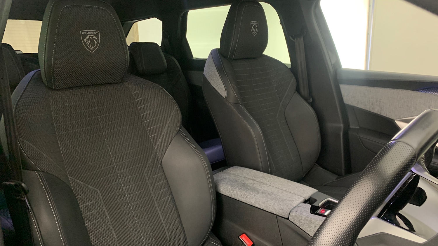 Used Peugeot 5008 2025 for sale - 76433824: Photo 43