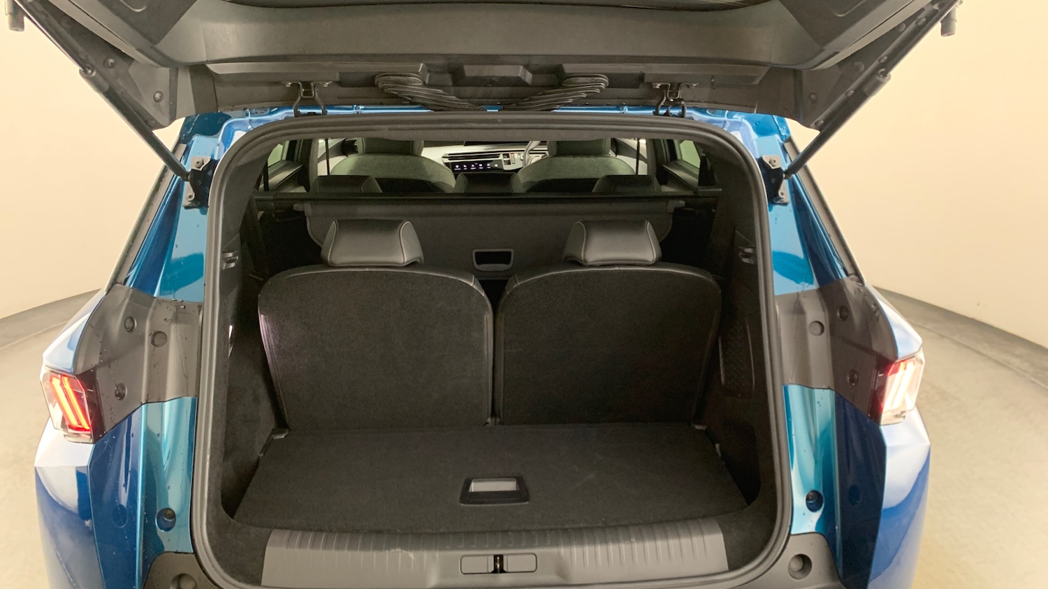 Used Peugeot 5008 2024 for sale - 76474348: Photo 5