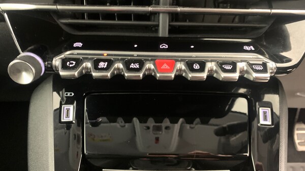 Used Peugeot 208 2024 for sale - 76110287: Photo 29