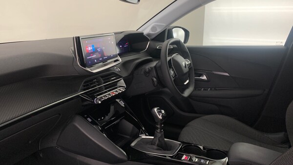 Used Peugeot 208 2024 for sale - 76110287: Photo 2