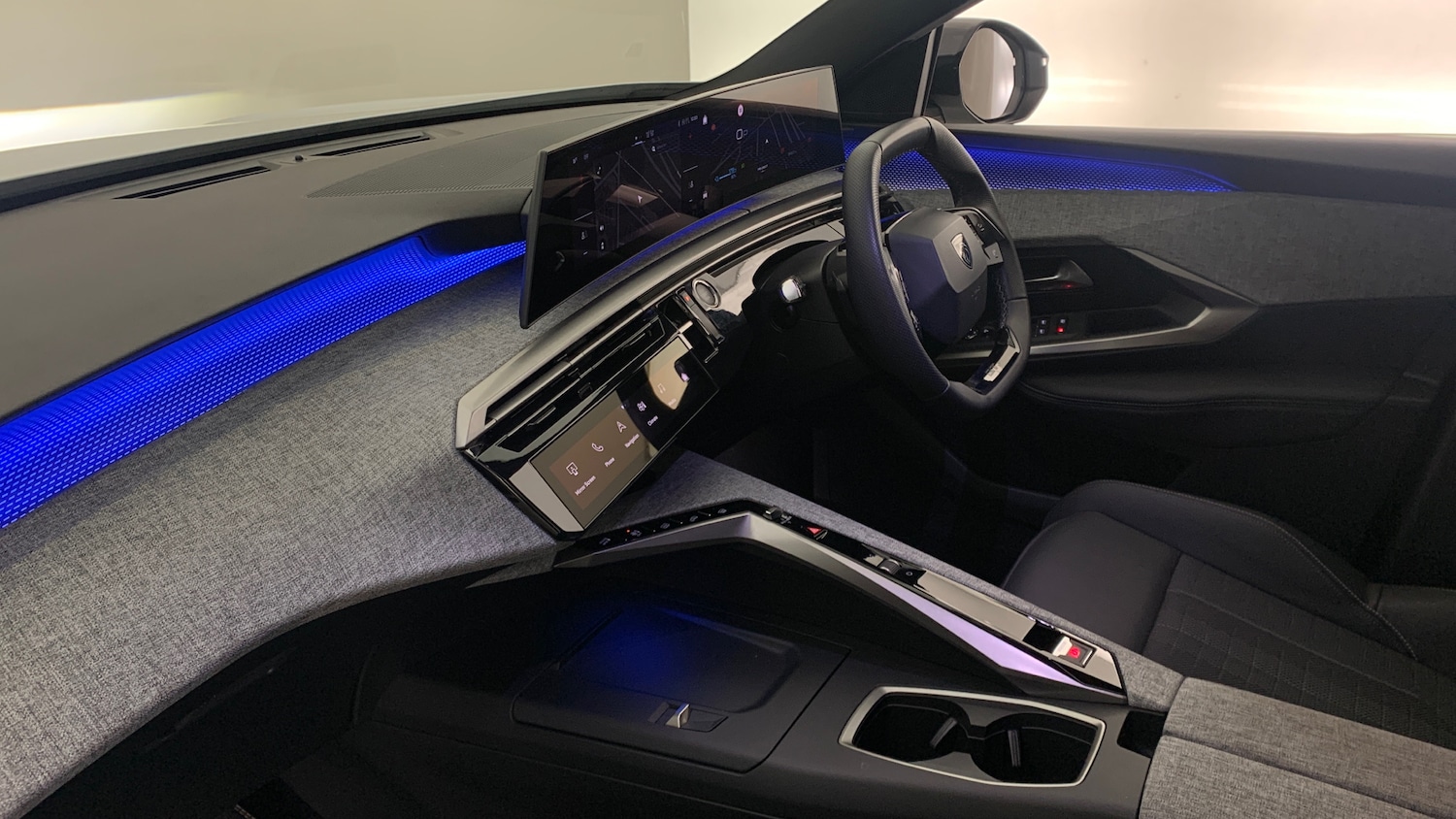 Used Peugeot 3008 2025 for sale - 77332452: Photo 2