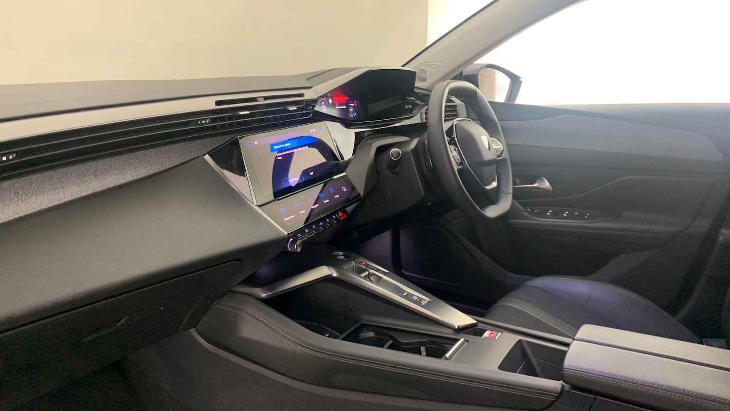 Used Peugeot 308 SW 2024 for sale - 76216492: Photo 2