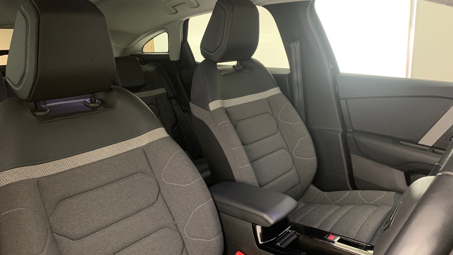 Used Citroen C4 2022 for sale - 76702988: Photo 43