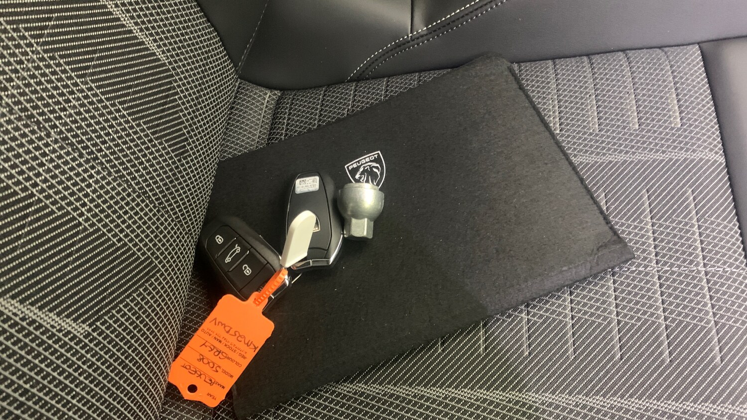 Used Peugeot 5008 2025 for sale - 77840602: Photo 42