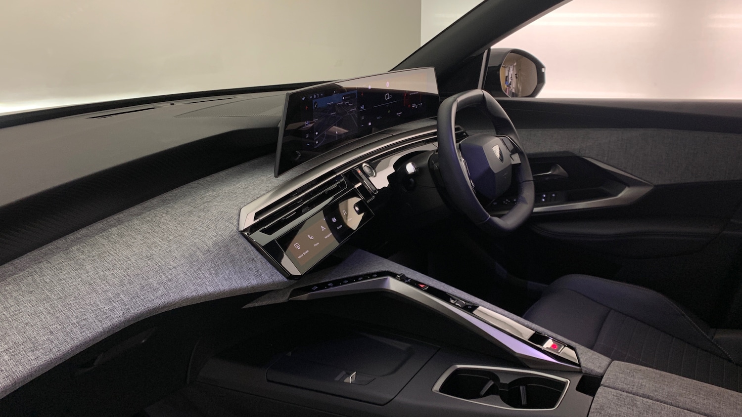 Used Peugeot 3008 2024 for sale - 76621446: Photo 2