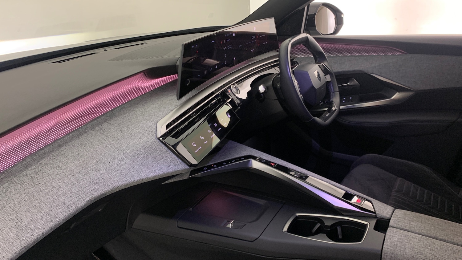 Used Peugeot 3008 2025 for sale - 77009468: Photo 2