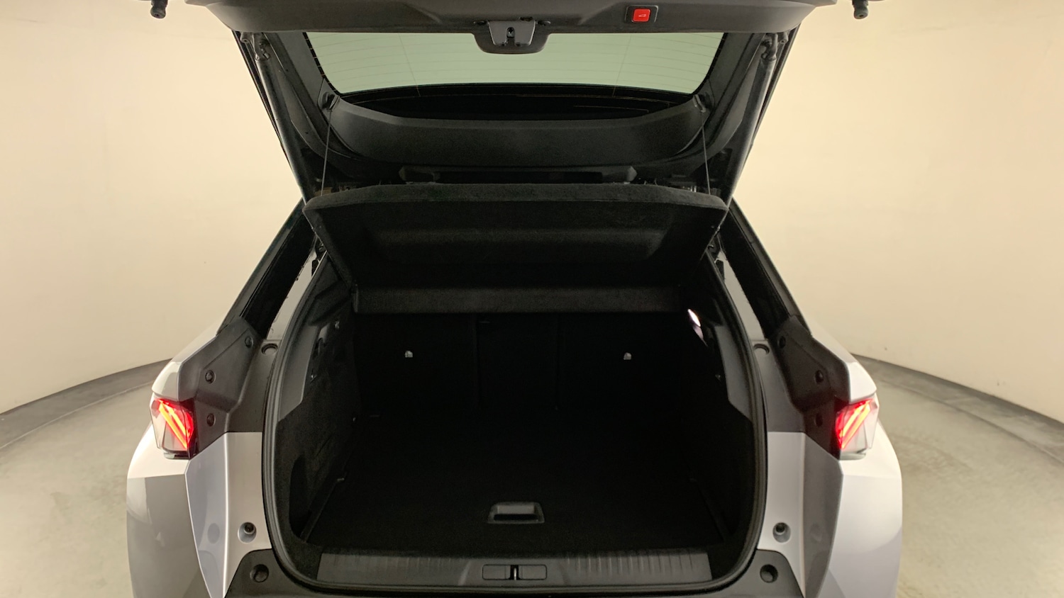 Used Peugeot 3008 2025 for sale - 77009468: Photo 5