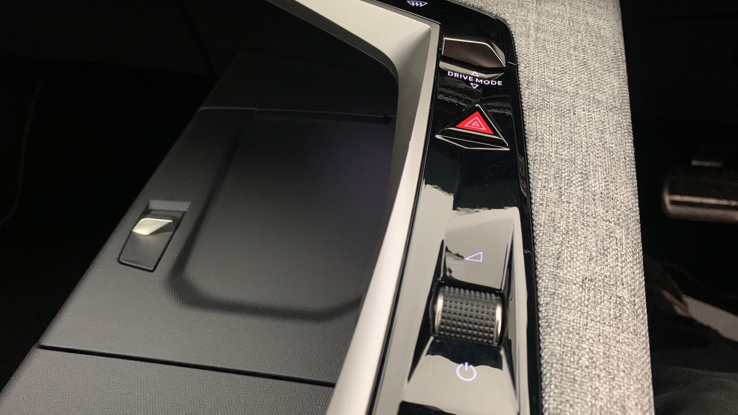 Used Peugeot 3008 2025 for sale - 77457204: Photo 30