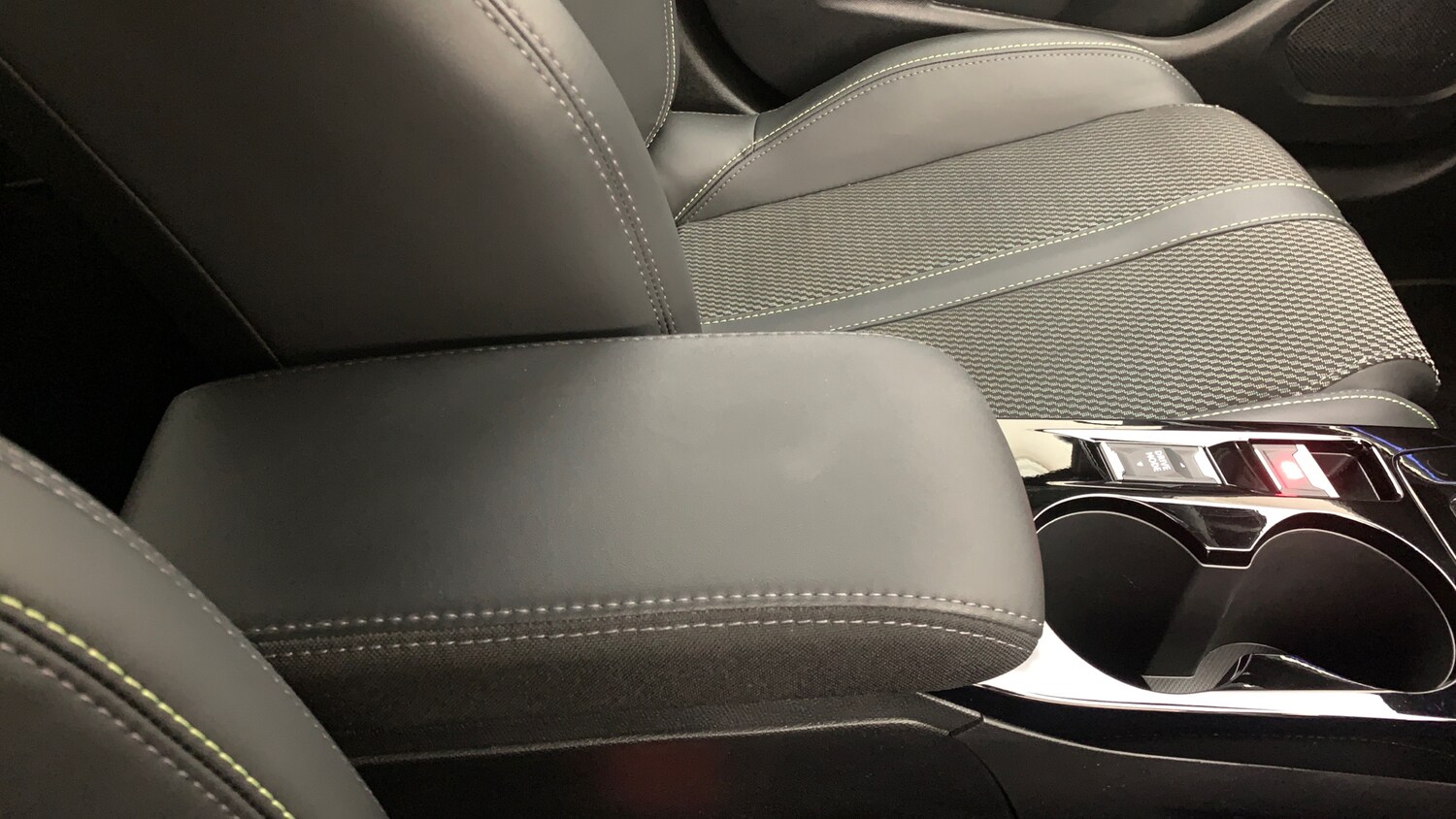 Used Peugeot 2008 2025 for sale - 78117107: Photo 54