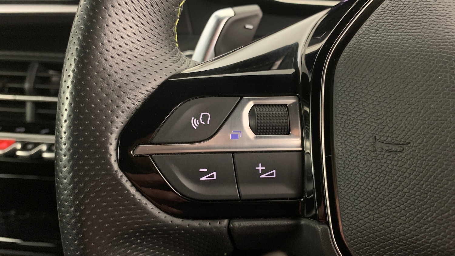 Used Peugeot 2008 2023 for sale - 76574402: Photo 19