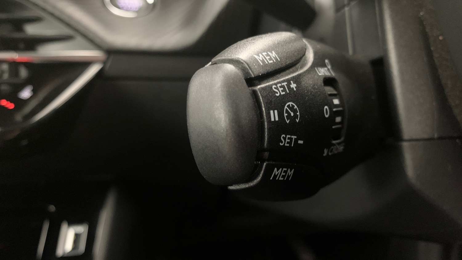 Used Peugeot 2008 2023 for sale - 76574402: Photo 36