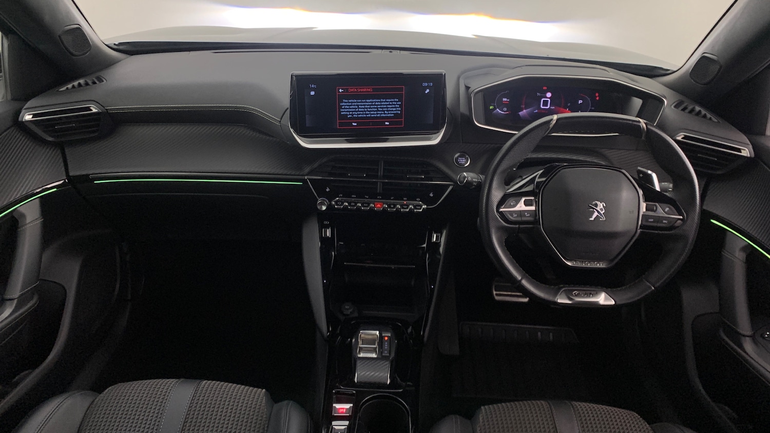 Used Peugeot 2008 2023 for sale - 76574402: Photo 9