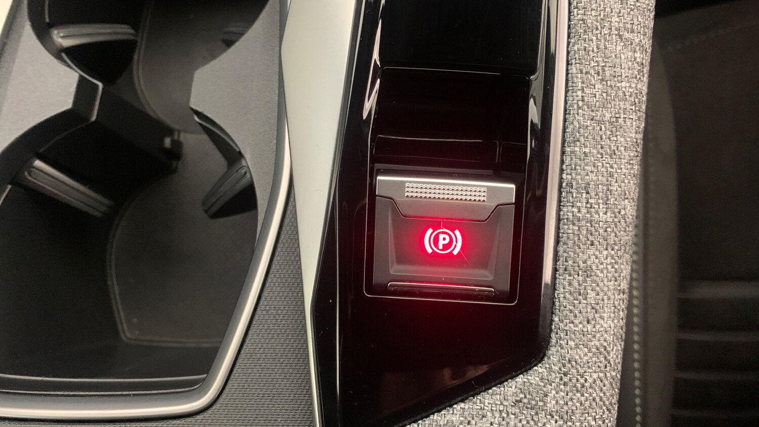 Used Peugeot 3008 2024 for sale - 76327642: Photo 35