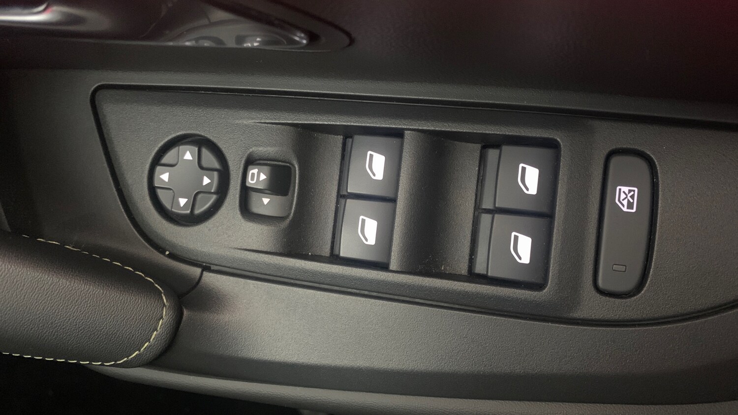 Used Peugeot 2008 2025 for sale - 77569767: Photo 40