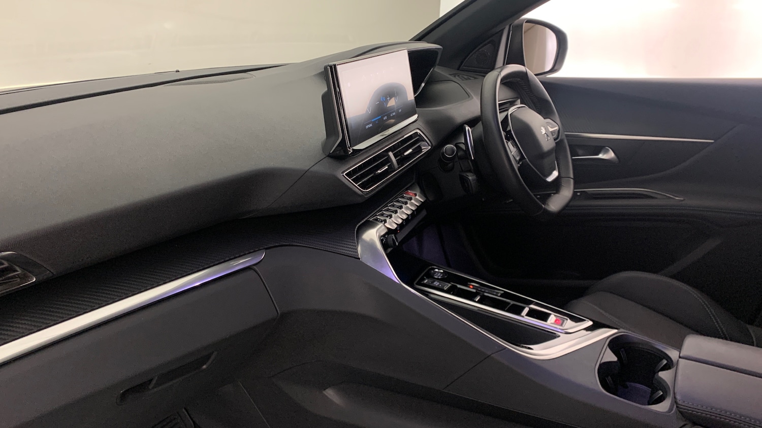 Used Peugeot 3008 2024 for sale - 76474394: Photo 2