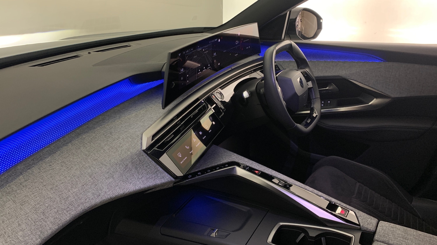 Used Peugeot 5008 2024 for sale - 77412830: Photo 2