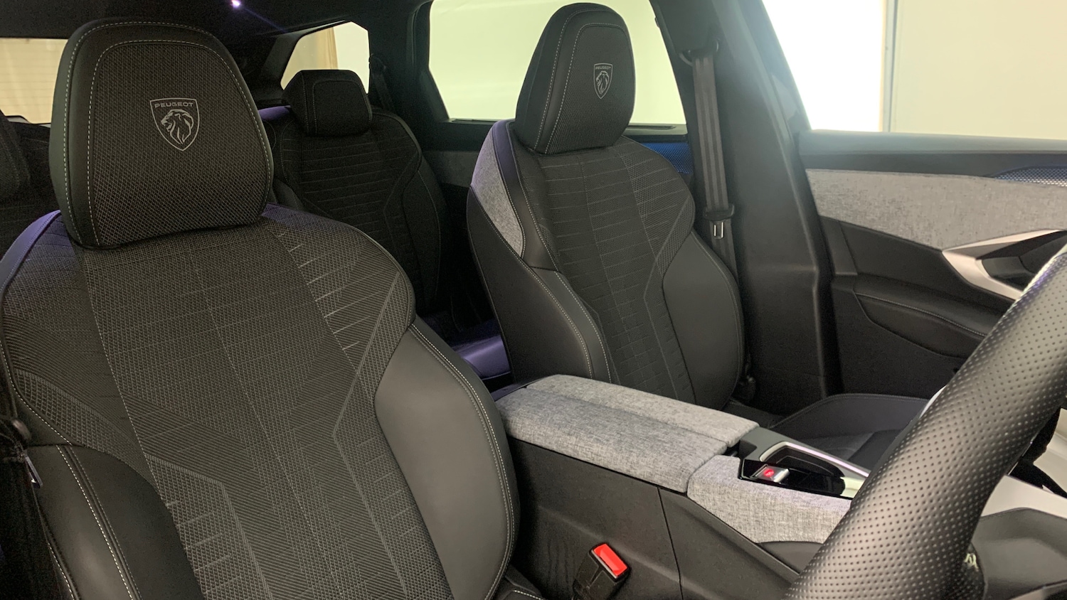 Used Peugeot 5008 2025 for sale - 76998795: Photo 45