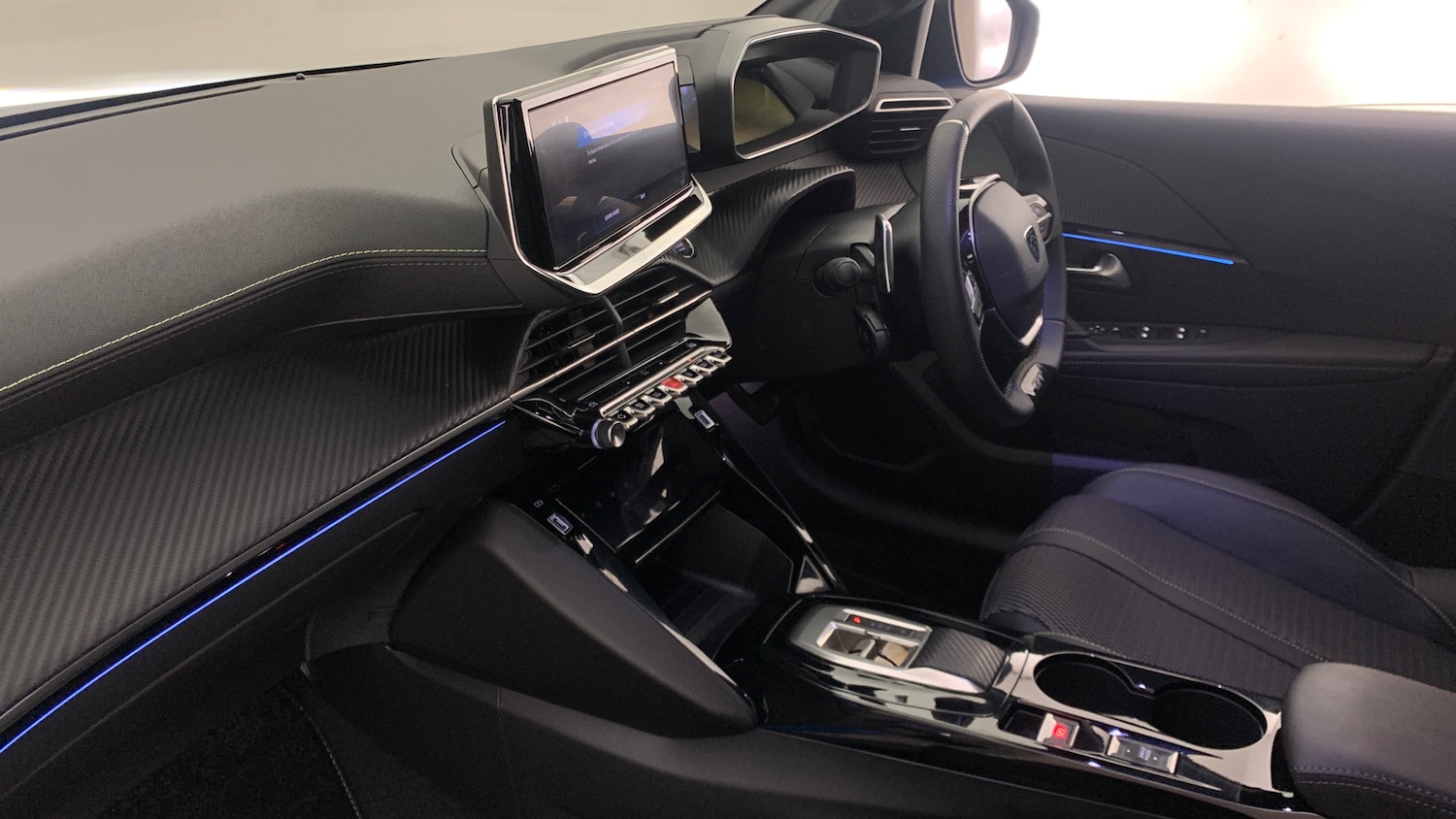 Used Peugeot 208 2025 for sale - 77009424: Photo 2