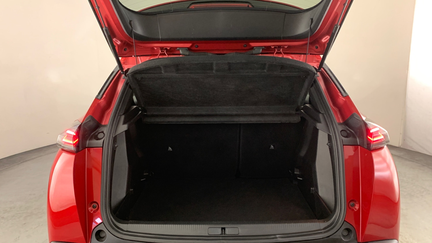 Used Peugeot 2008 2025 for sale - 77659676: Photo 5