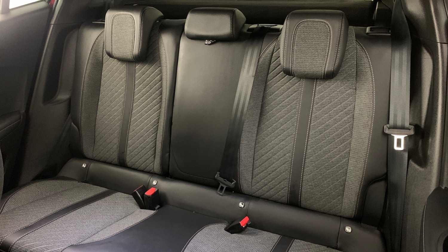 Used Peugeot 2008 2025 for sale - 77659676: Photo 7